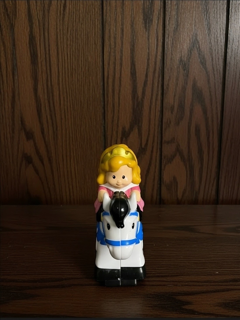 Fisher-Price Little People Aurora KLIP KLOP Princess Horse